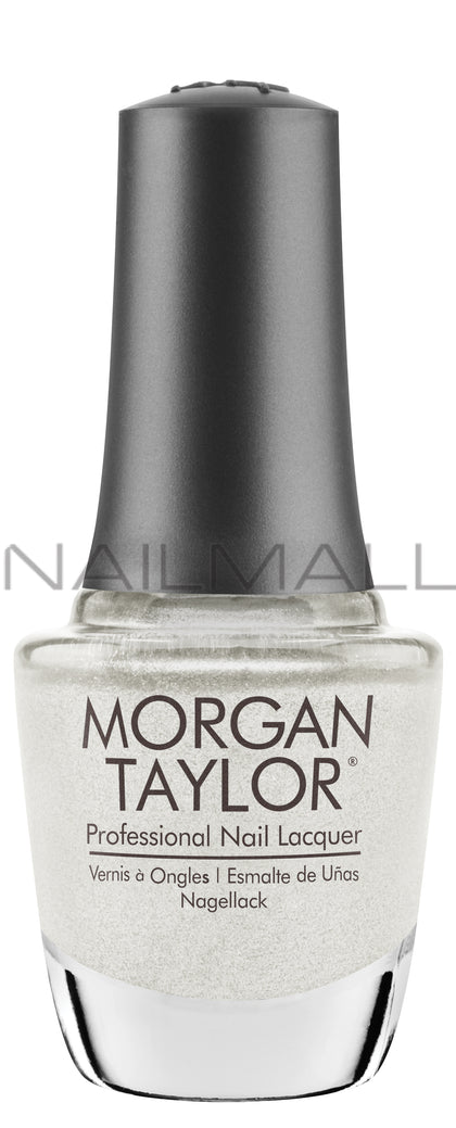 Morgan Taylor	Change of Pace	Nail Lacquer	Dew Me a Favor	3110494