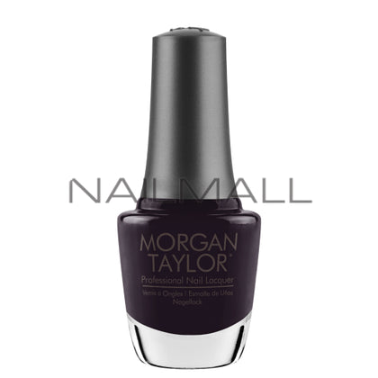 Morgan Taylor	Nail Lacquer	Winter 2023 - On My Wish List - 3110515	(A Hundred Presents Yes) 